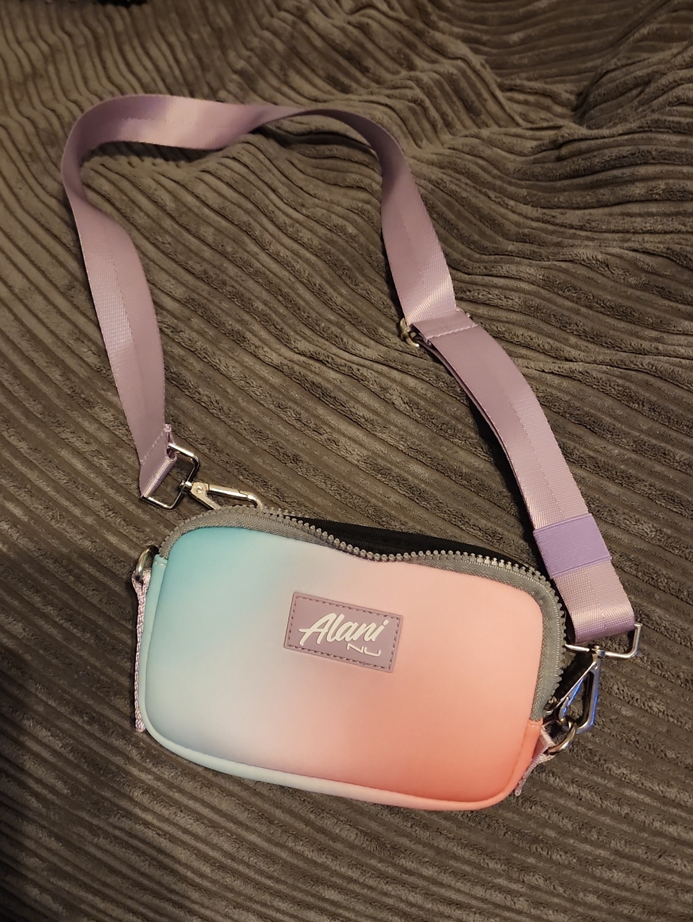 Alani nu Pastel Gradient Crossbody